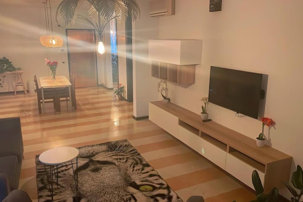 Appartamento Sole Venezia เมสเตร ภายนอก รูปภาพ